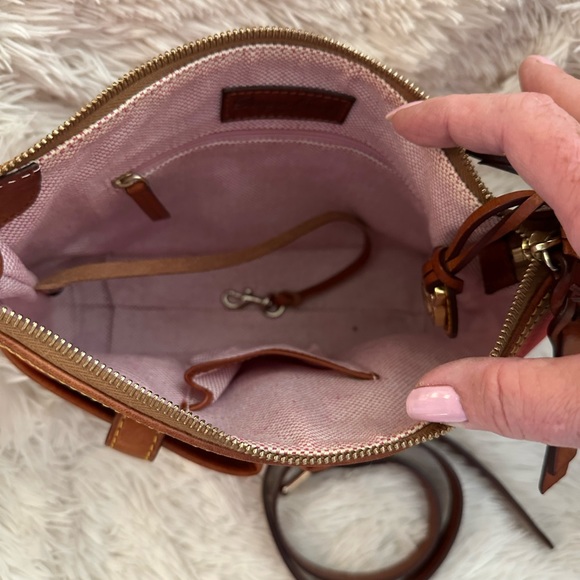 Dooney and Bourke - Picture 5 of 7